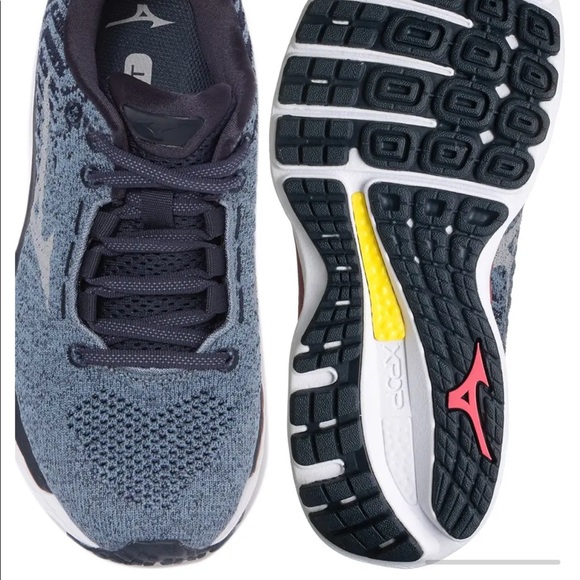 Mizuno Wave Sky running sneakers - BUNDLE ME! - Picture 3 of 6